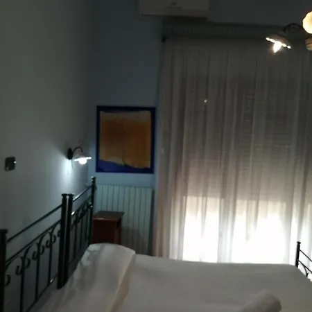 Le Stanze Del Sogno Alojamento de Acomodação e Pequeno-almoço Benevento