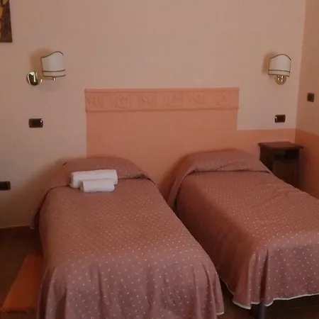 Le Stanze Del Sogno Alojamento de Acomodação e Pequeno-almoço Benevento