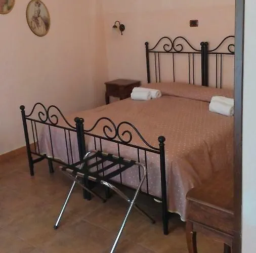 Le Stanze Del Sogno לינה וארוחת בוקר בנוונטו